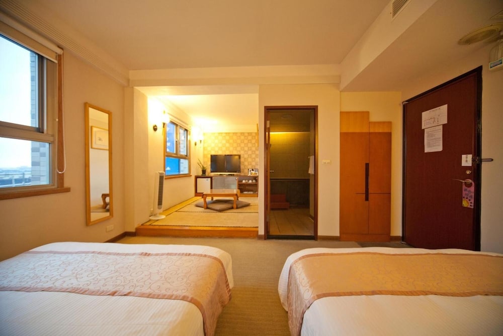 TIAN LONG HOTEL 11/69