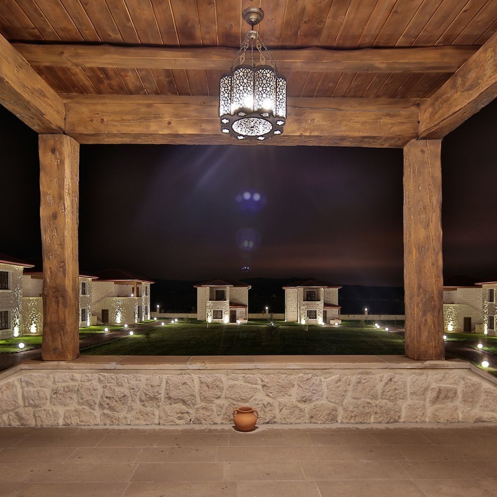 Elevres Stone House Hotel 15/67