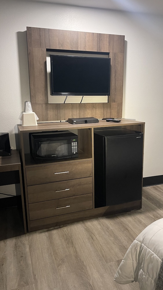 SureStay by Best Western Camp Verde 5/23