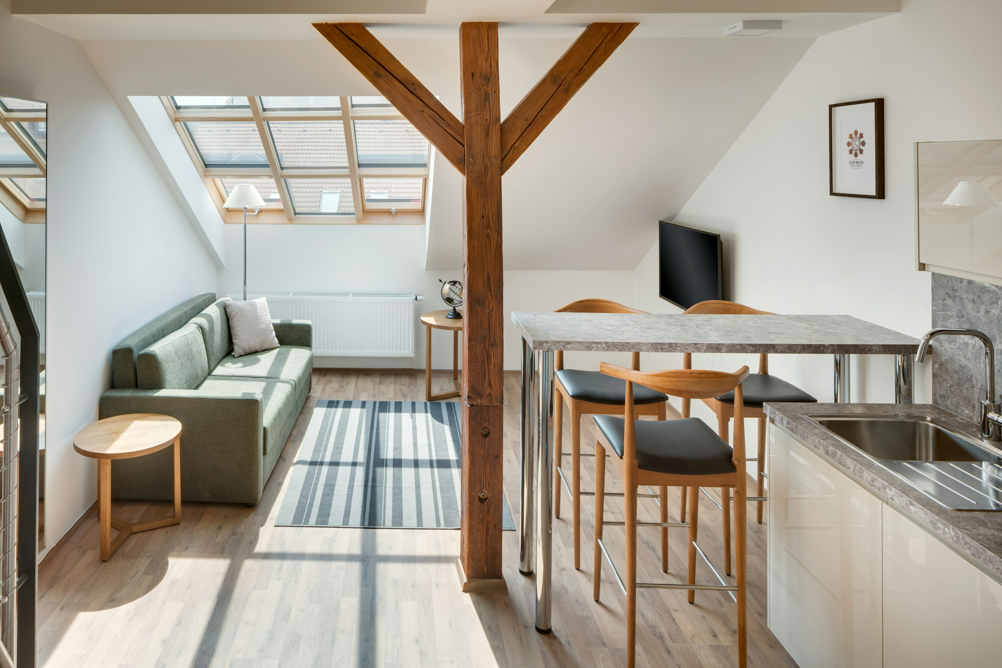 Louren Apartments 7/10