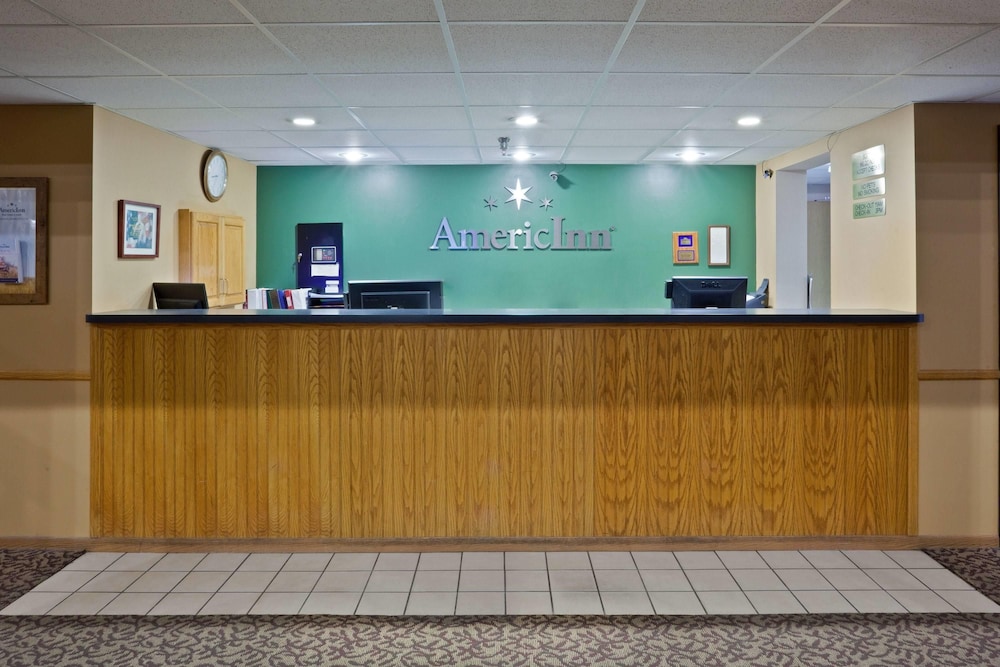 Americinn By Wyndham Mitchell 4/36