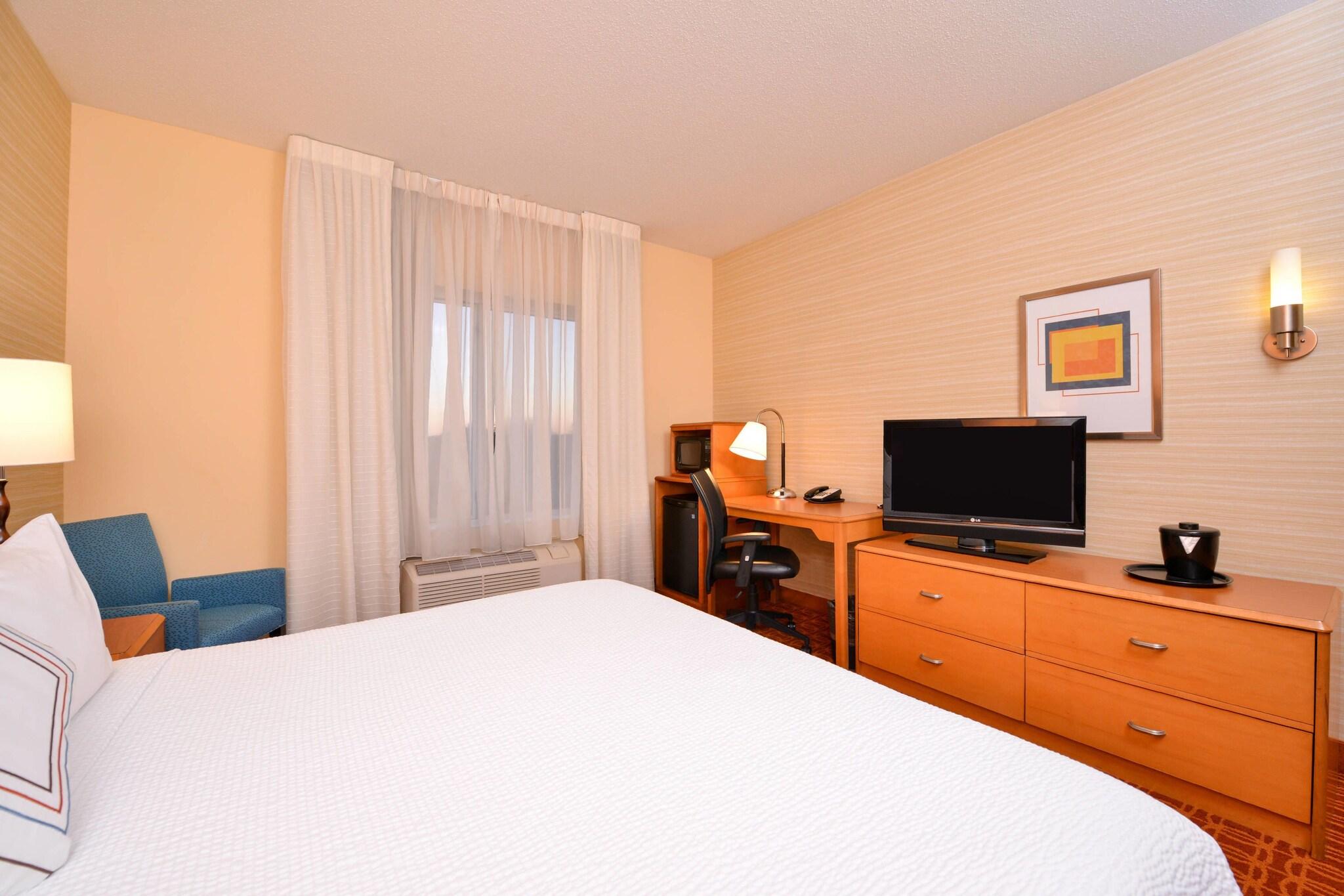Suite, King Bed