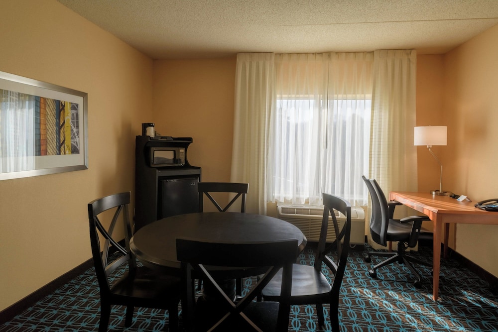 Fairfield Inn Suites Kennett Square Brandywine Valley 25/29