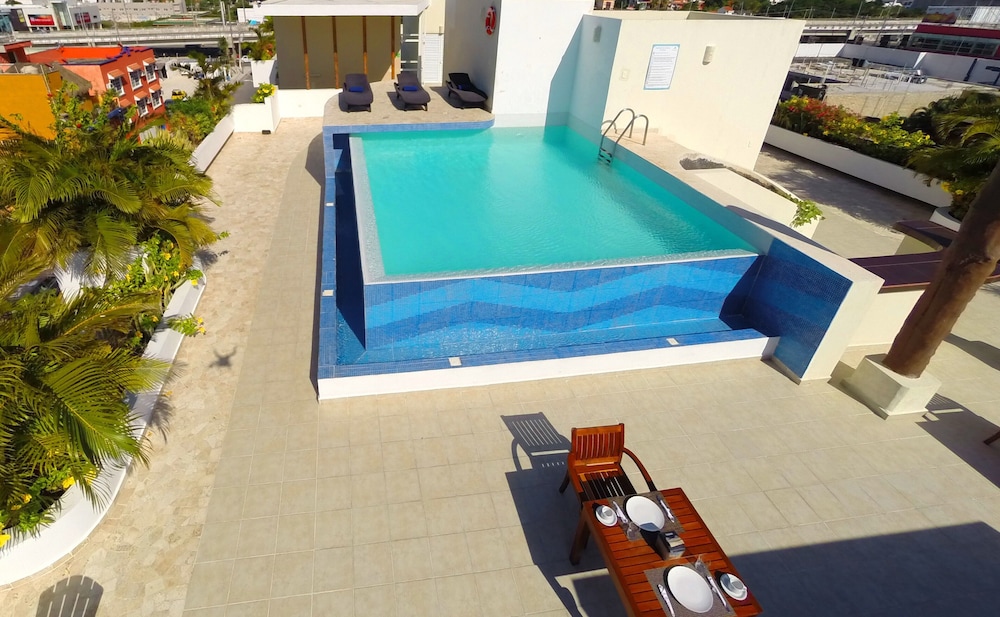 Hotel Angelos 42/50