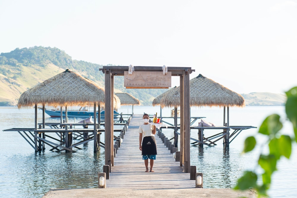 The Seraya Resort Komodo 40/45
