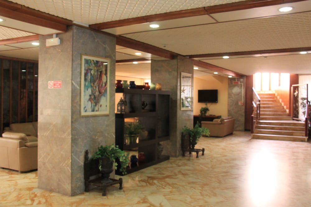 Hotel Plaza 5/47