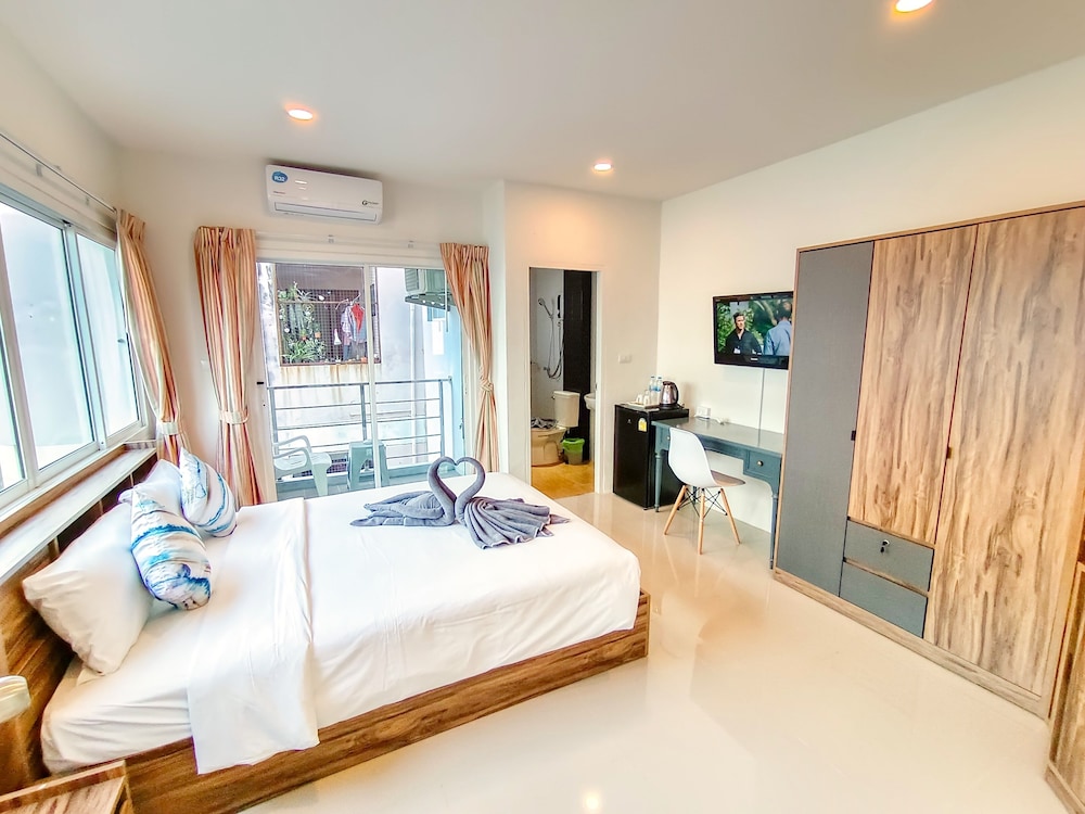 ROOM, DOUBLE BED, BALCONY