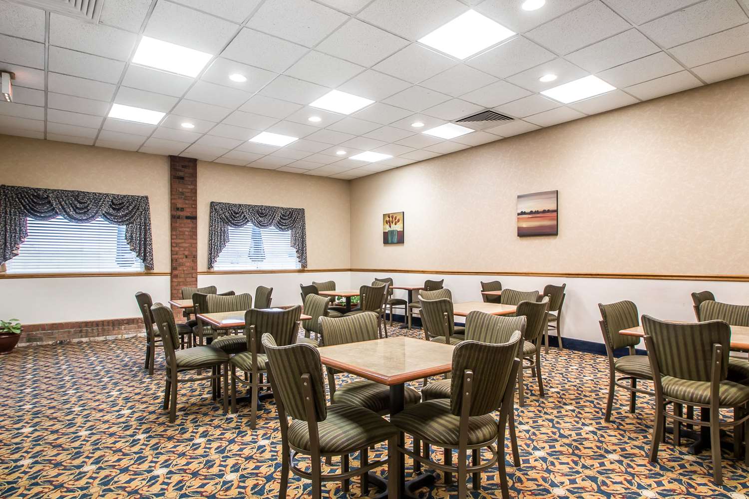 Quality Inn Morris I-80 34/45