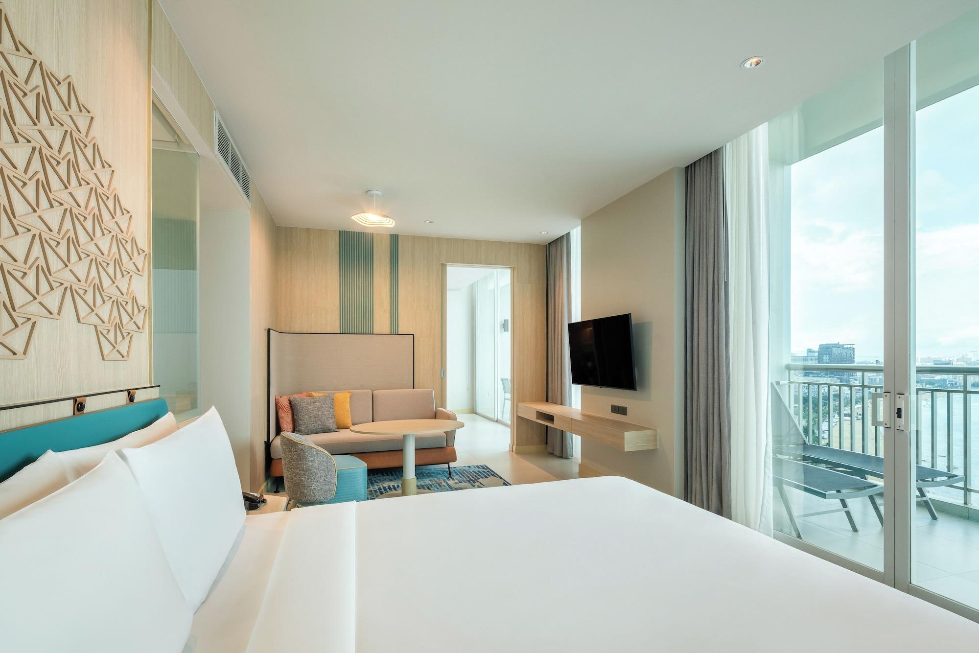 1 Bedroom, Premium, Suite, Bay Tower