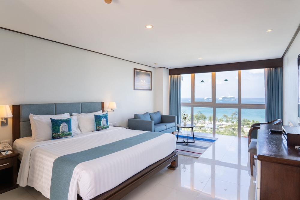 Andaman Beach Suites Hotel 26/69