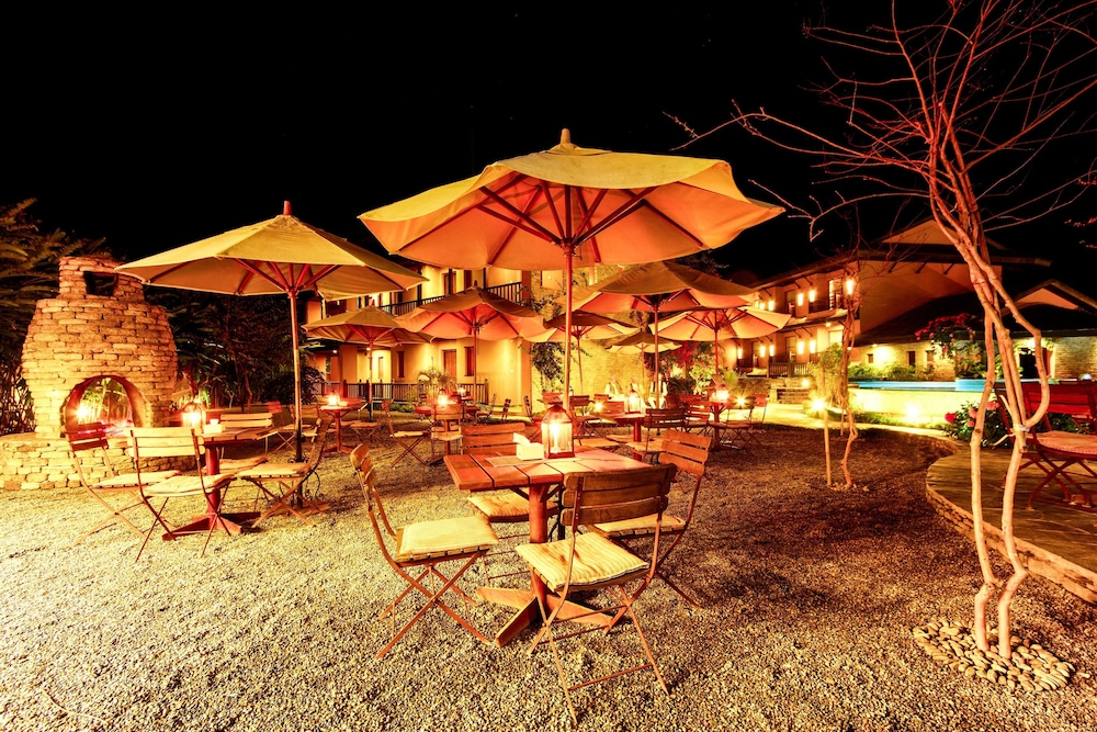 Temple Tree Resort And Spa 71/72