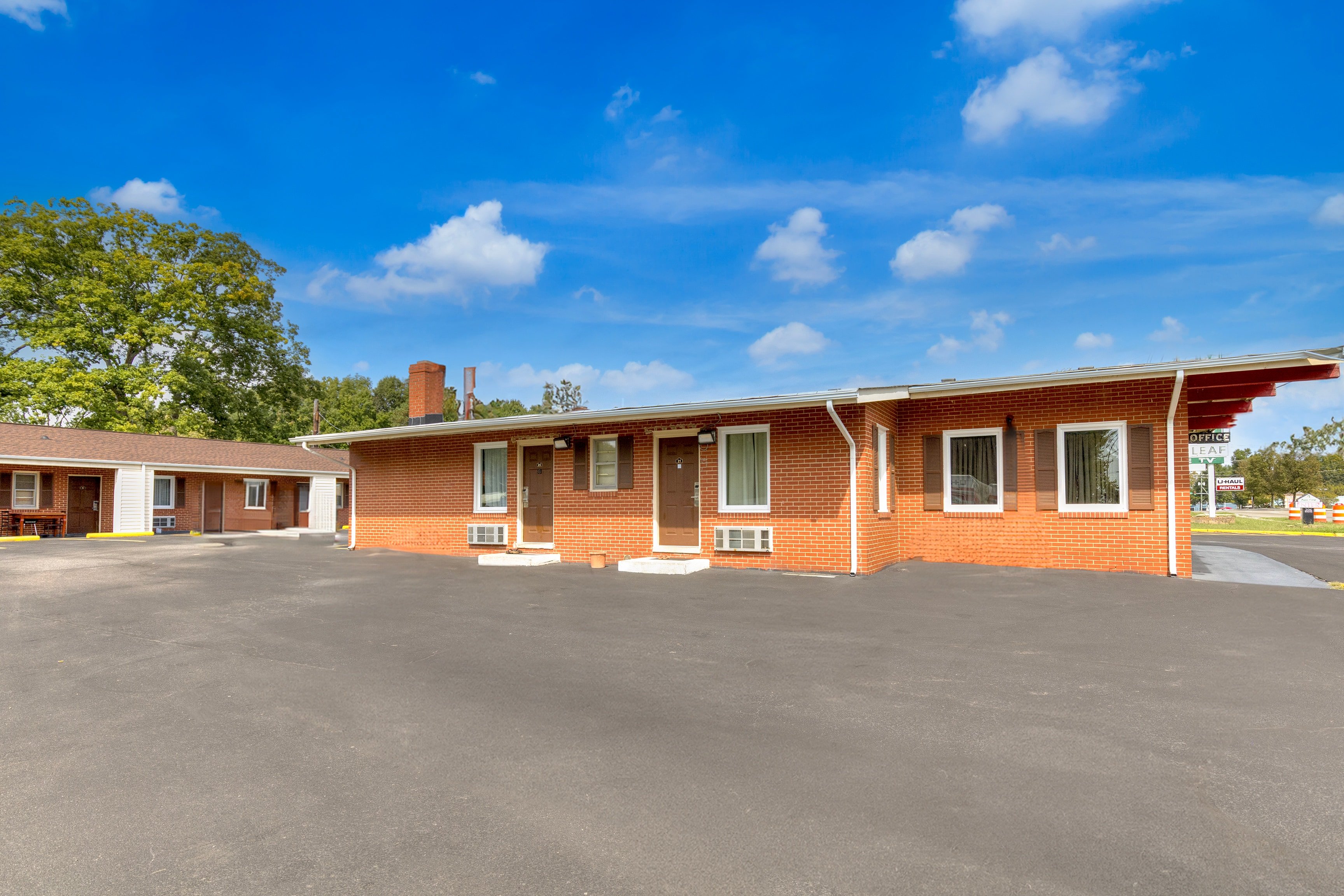 OYO Palm Leaf Motel in ASHLAND - VA