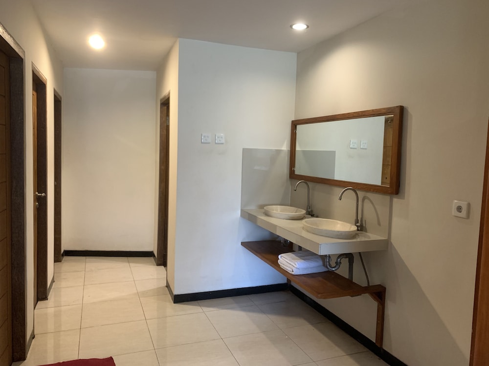 Kuta Suci Beach Hotel 42/43