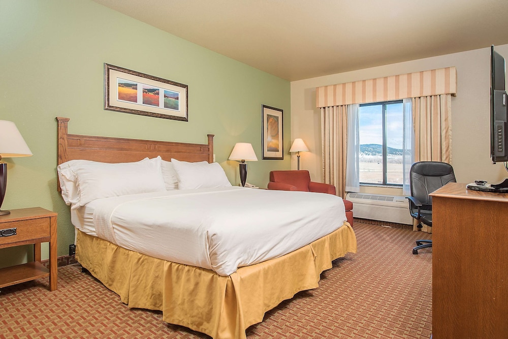 Baymont Inn & Suites By Wyndham Sturgis 7/35