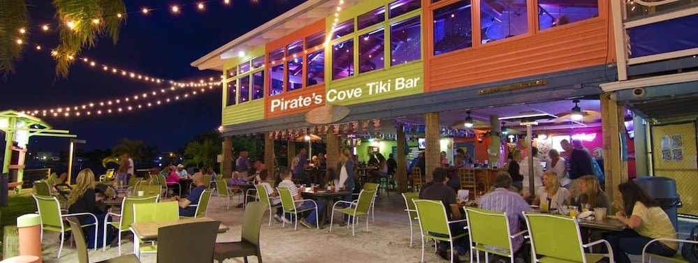 Pirates Cove Resort and Marina 26/36