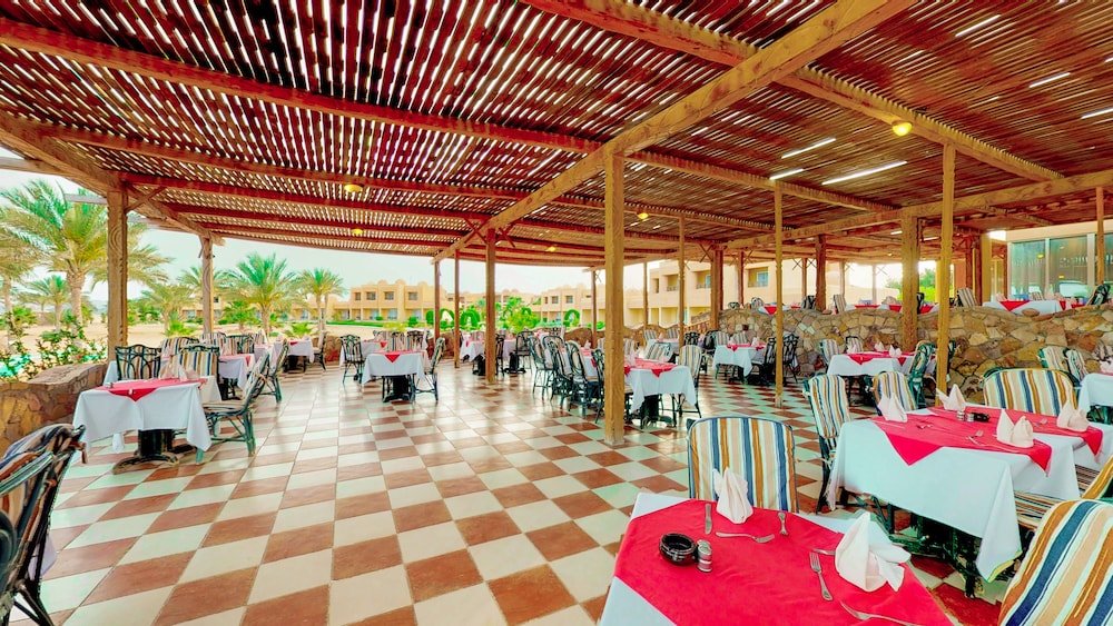 Wadi Lahmy Azur Resort 40/70