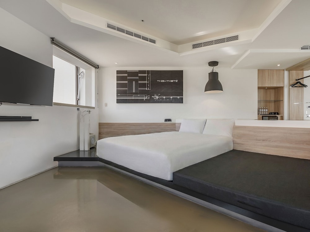 LUMI HOTEL 28/72