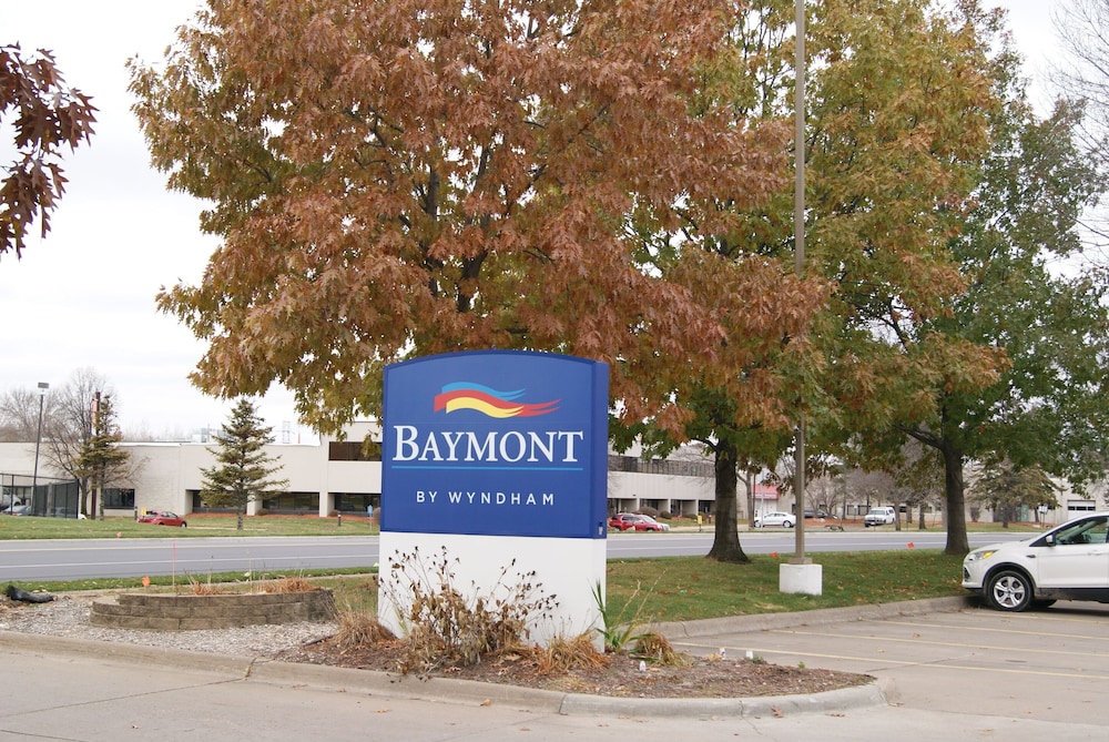 Baymont By Wyndham Coon Rapids 3/32