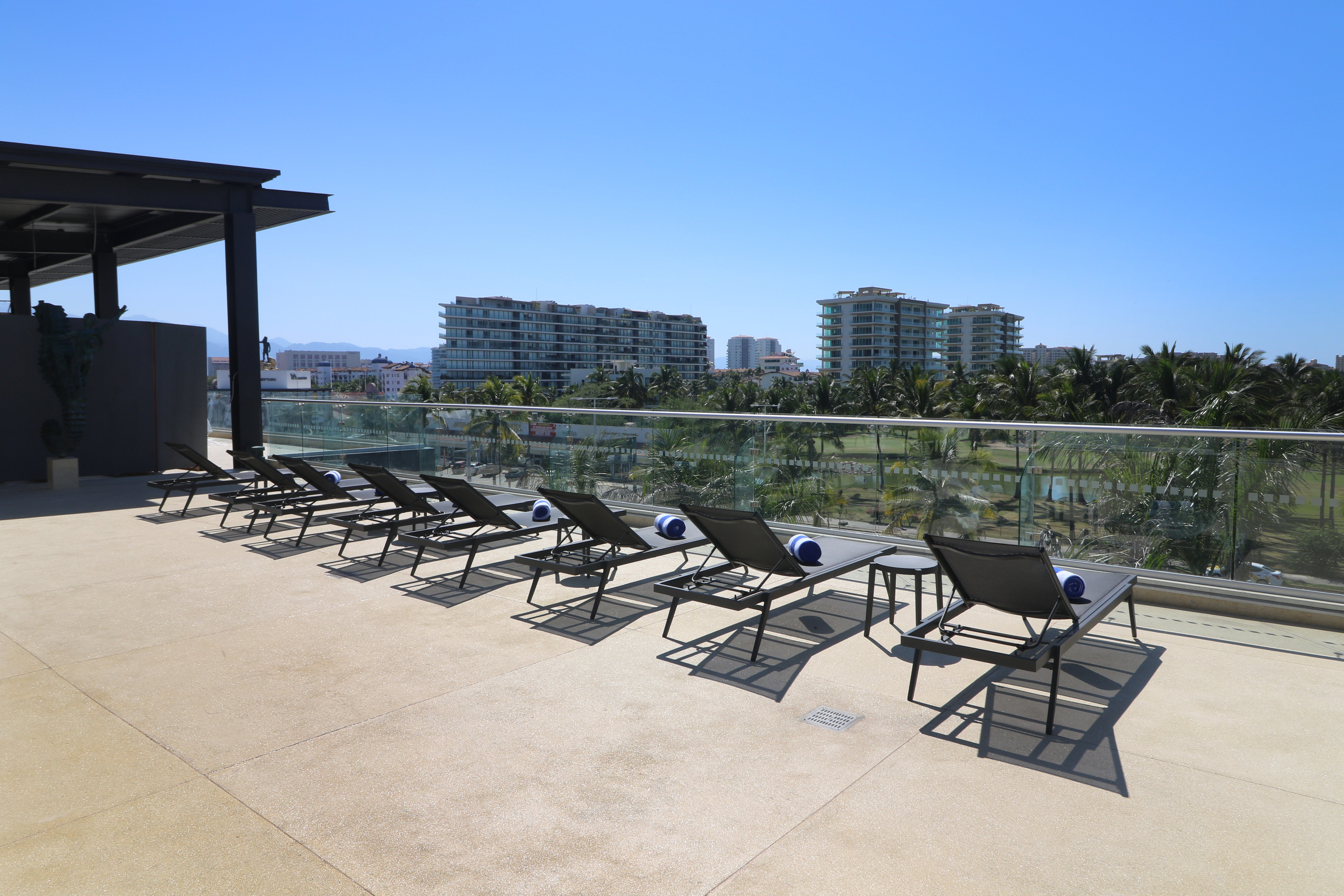 Holiday Inn and Suites Puerto Vallarta Marina and Golf 43/78