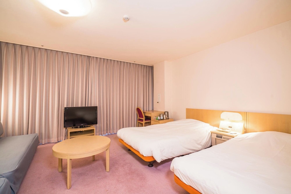 Family, Twin Beds, Riverside, 2 Sofa, Building 2