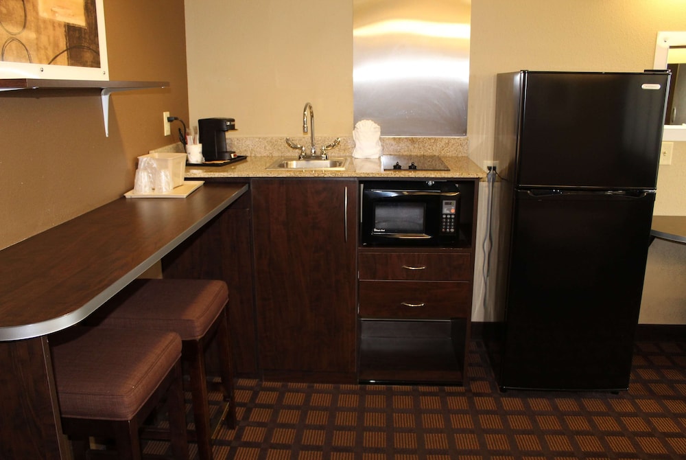 Microtel Inn And Suites By Wyndham Harrisonburg 21/29