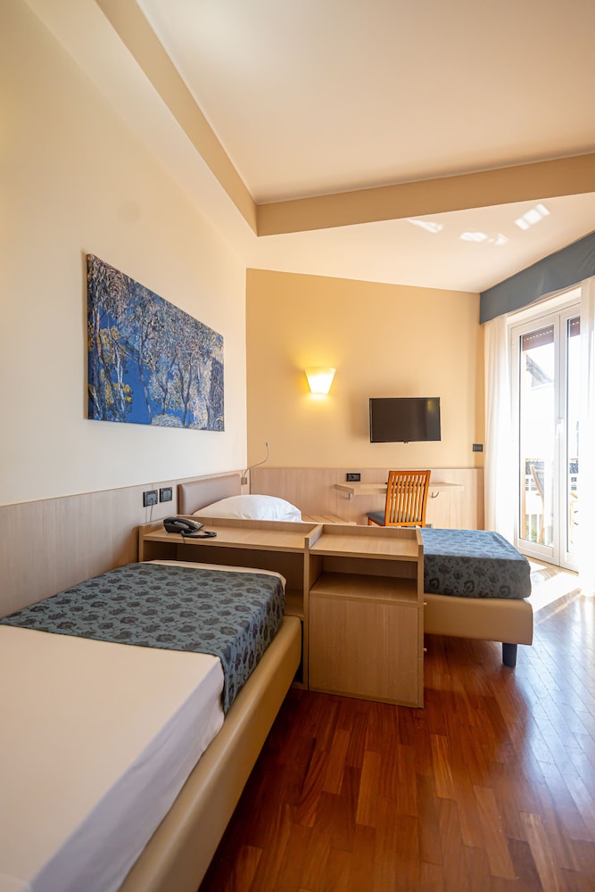Hotel Esperia 16/71