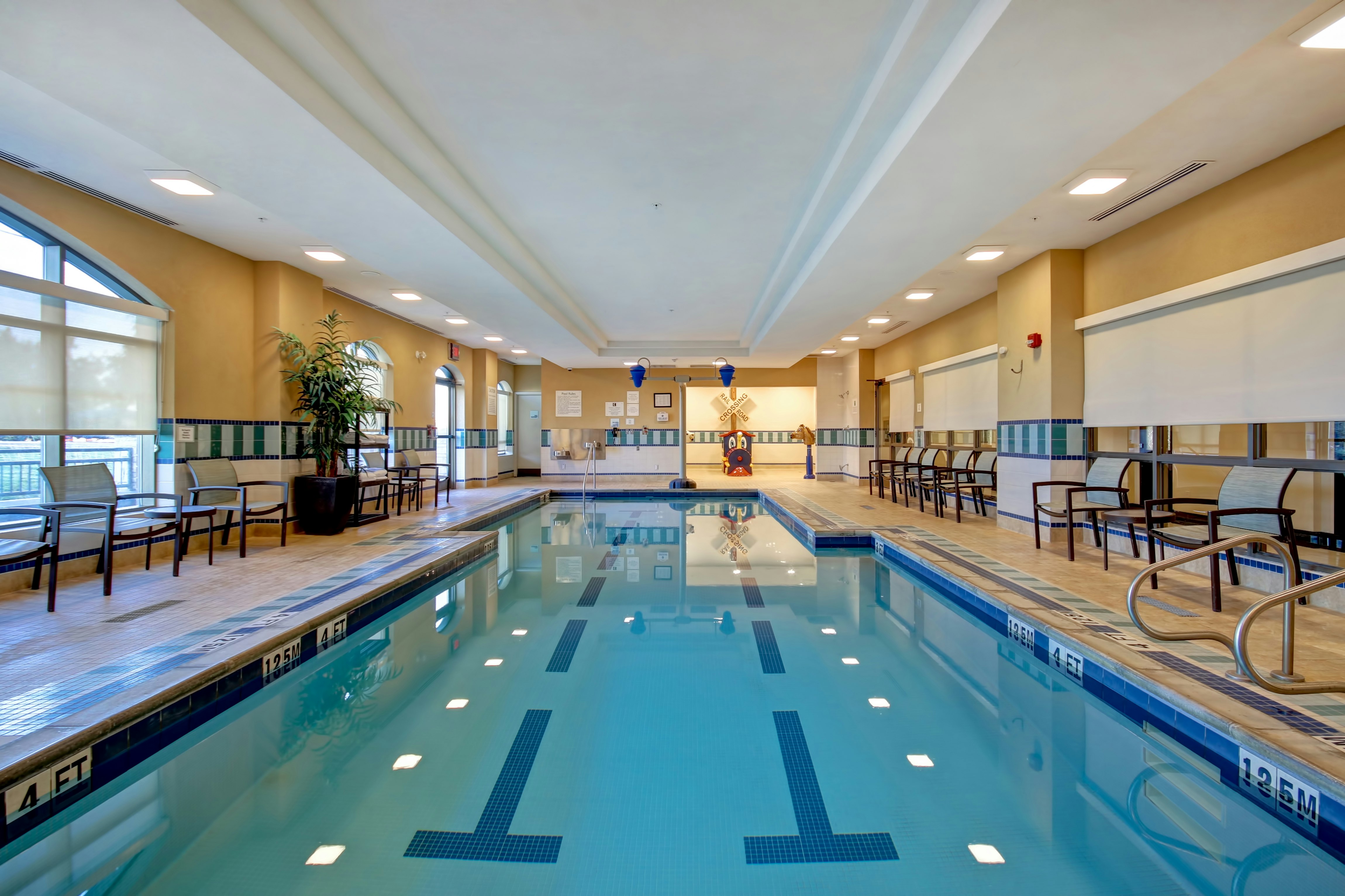 Holiday Inn Express Hotel Suites Waterloo St Jacobs 39/78