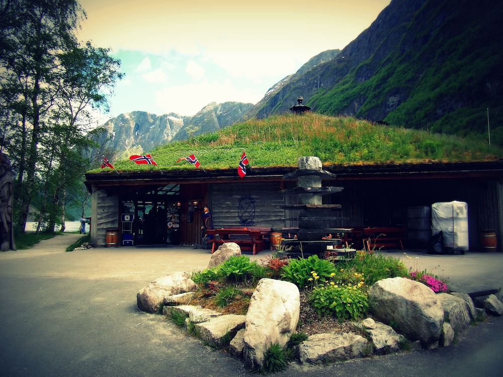 Gudvangen Fjordtell 64/71