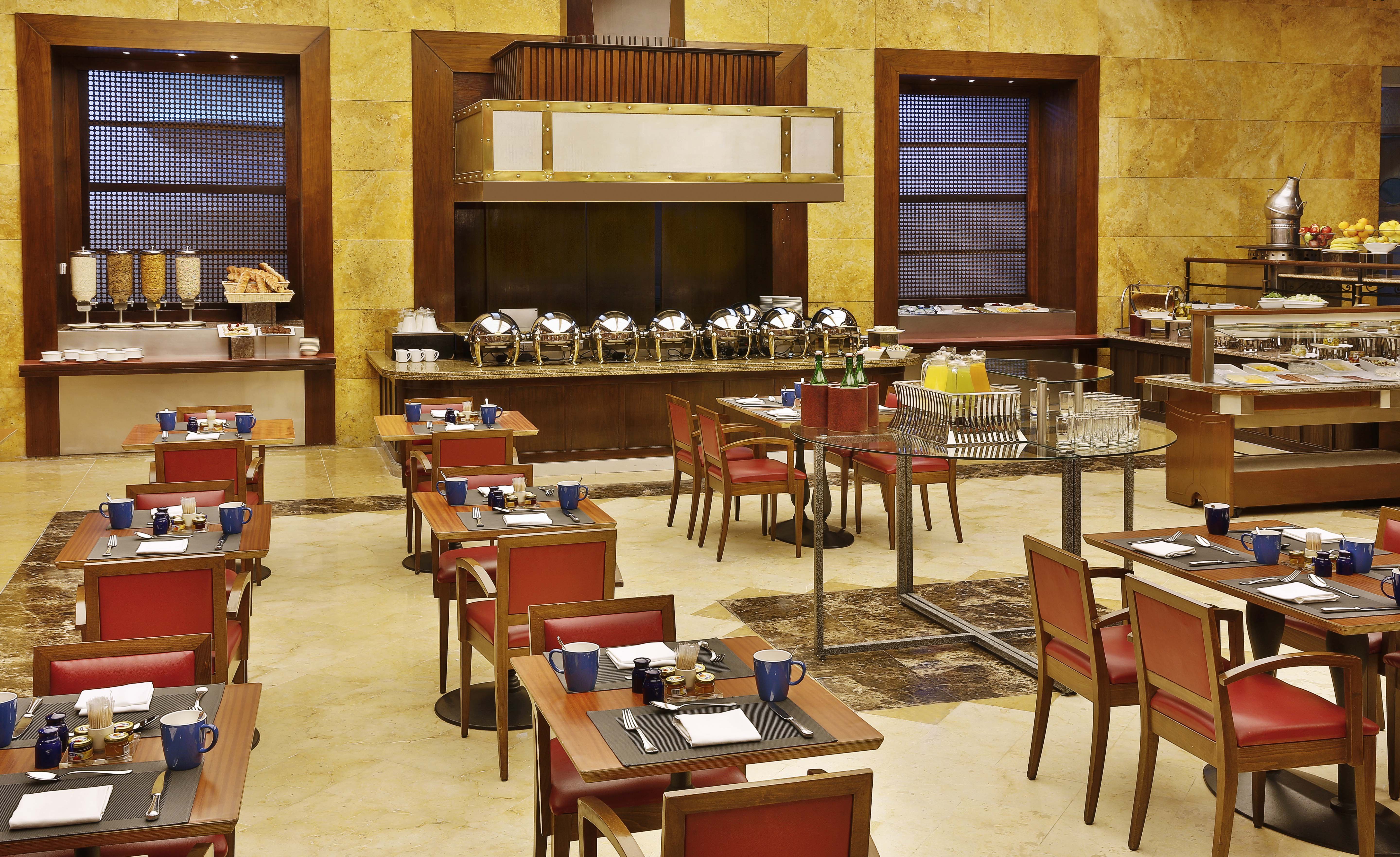 Crowne Plaza Hotel Amman 53/74