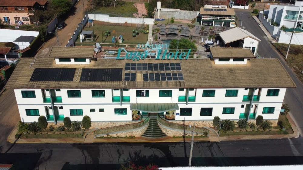 Summit Lago Hotel 2/62