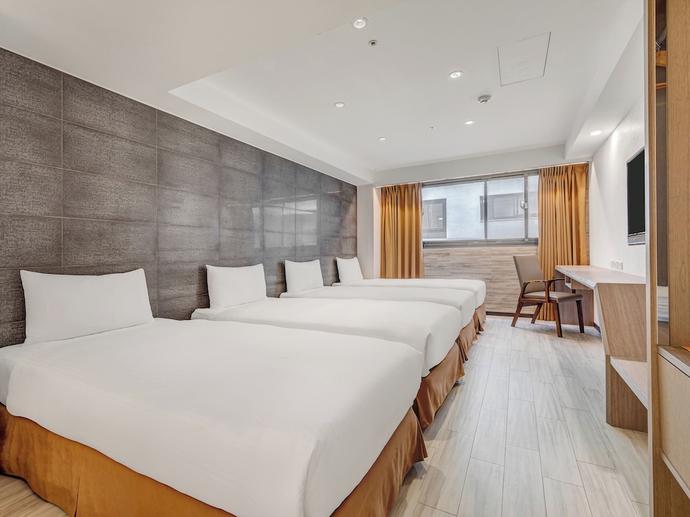 Superior, Quadruple, 2 Double Beds