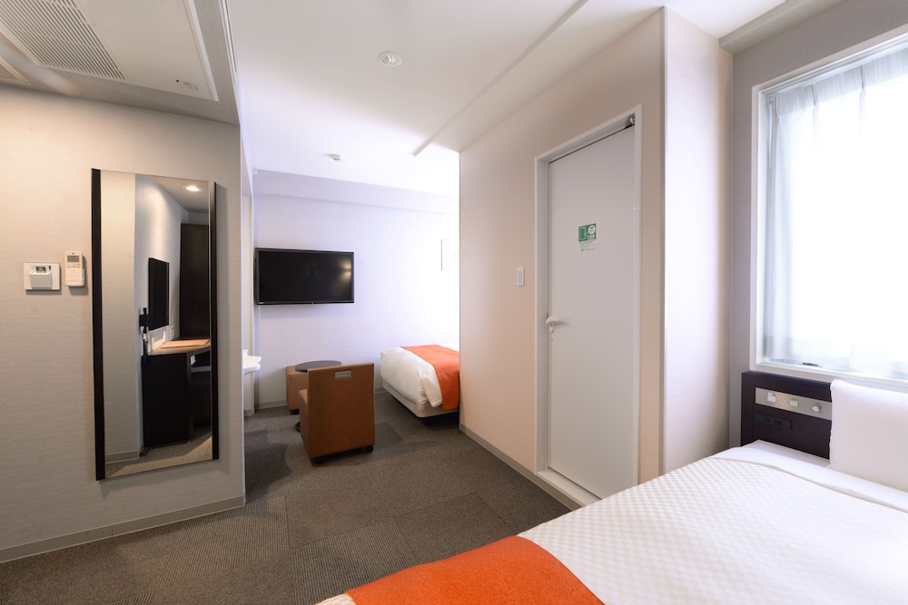 Vessel Inn Hiroshima Ekimae 16/62