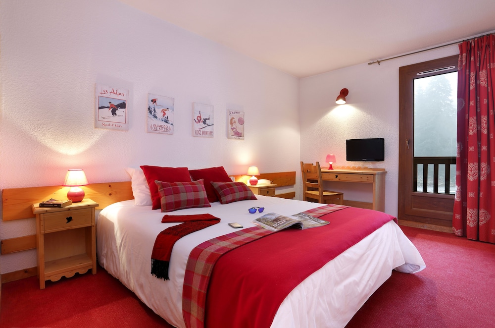 Hotel du Bourg 18/50