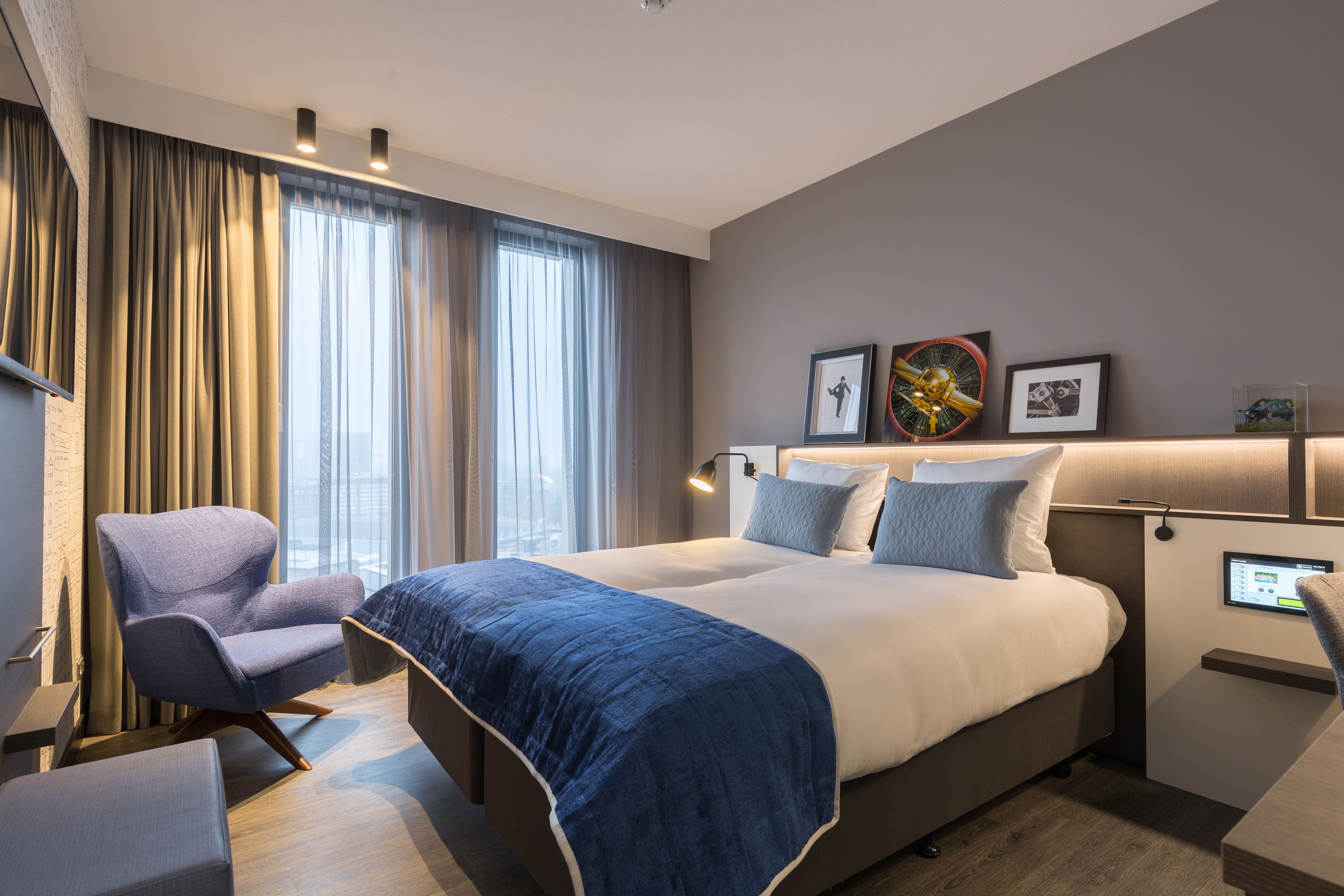 Postillion Hotel Amsterdam 8/17