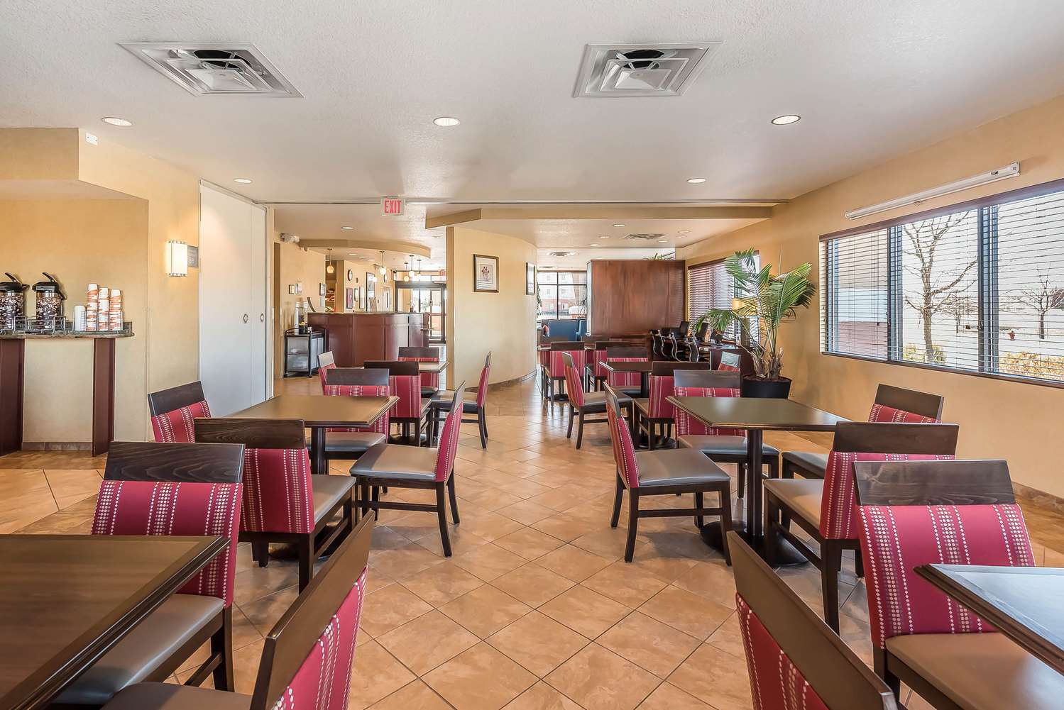 Comfort Suites Longmont, CO 5/8
