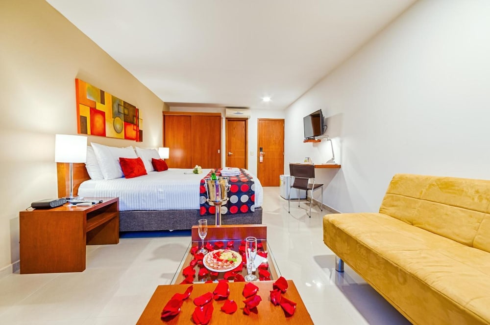 Hotel MS Chipichape Plus 16/59