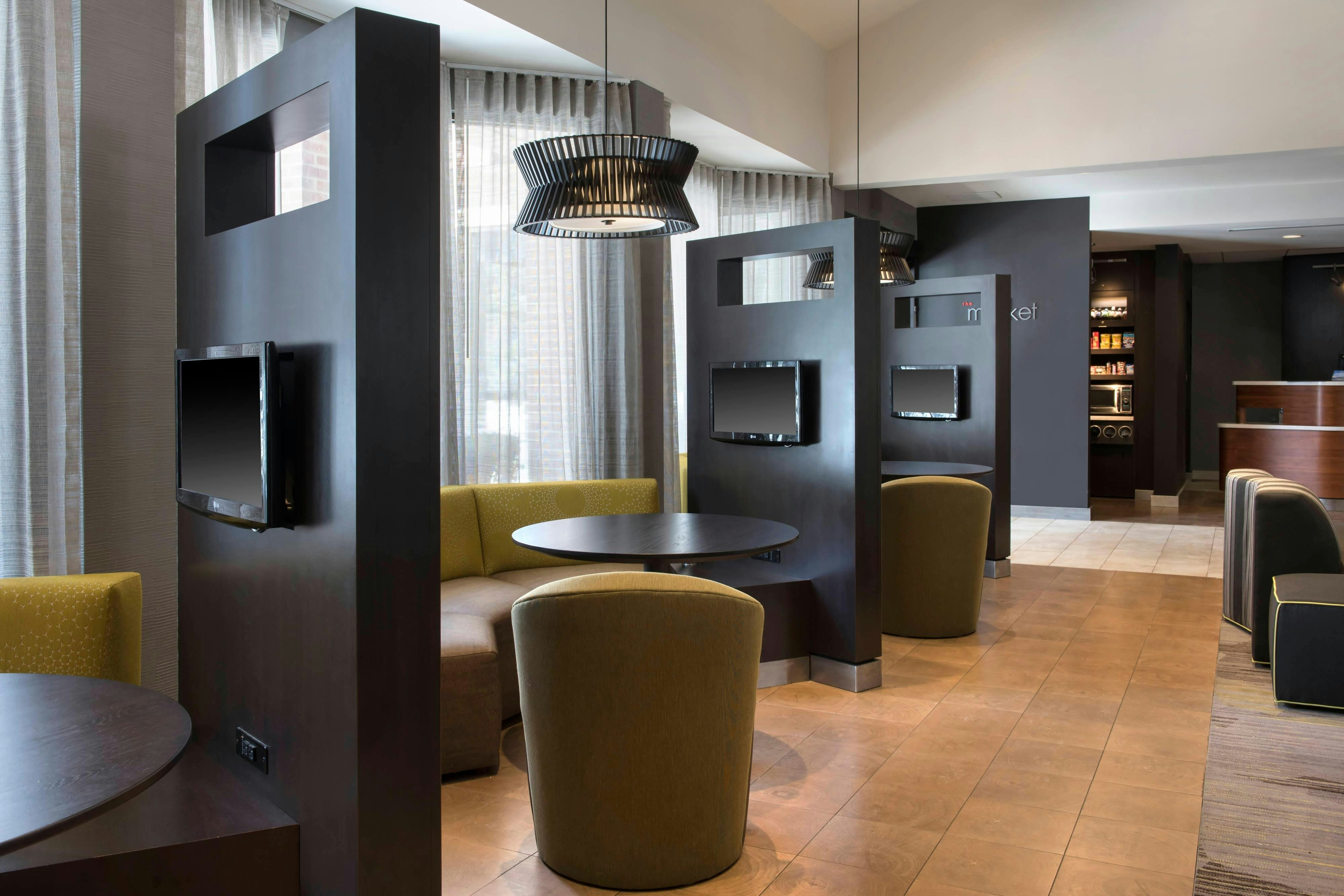 Courtyard By Marriott Boston Norwood Canton 5/14