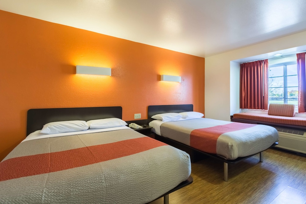 Motel6 Huron, OH - Sandusky 18/62