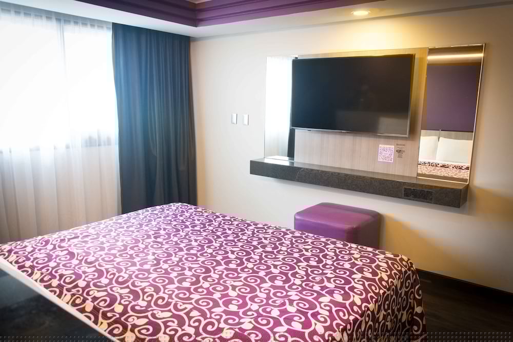 MAXINTIMO HOTEL 9/22