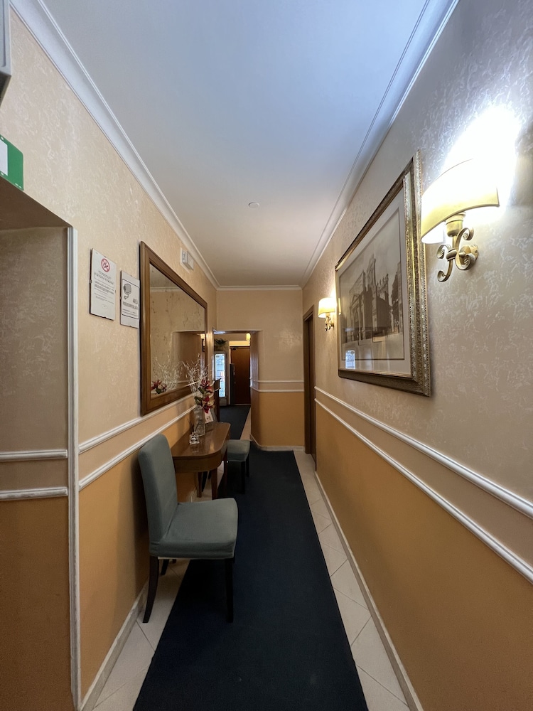 Baltic Hotel 18/24