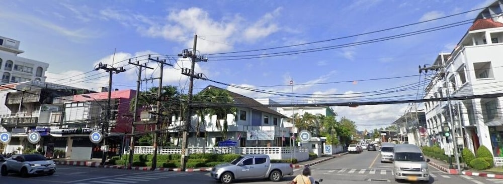 Montree Phuket Hotel 43/50