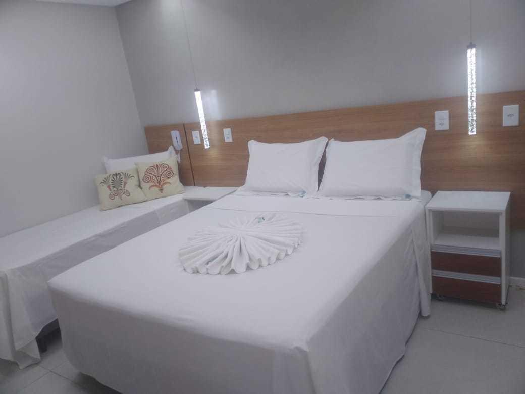 Room, Triple