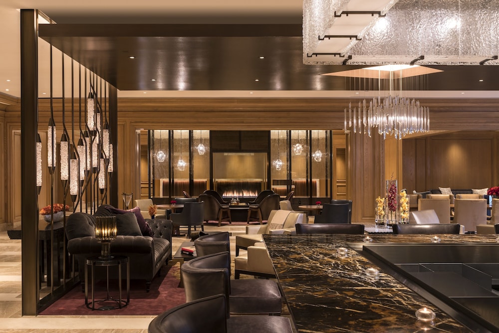 THE RITZ-CARLTON CLEVELAND 41/49