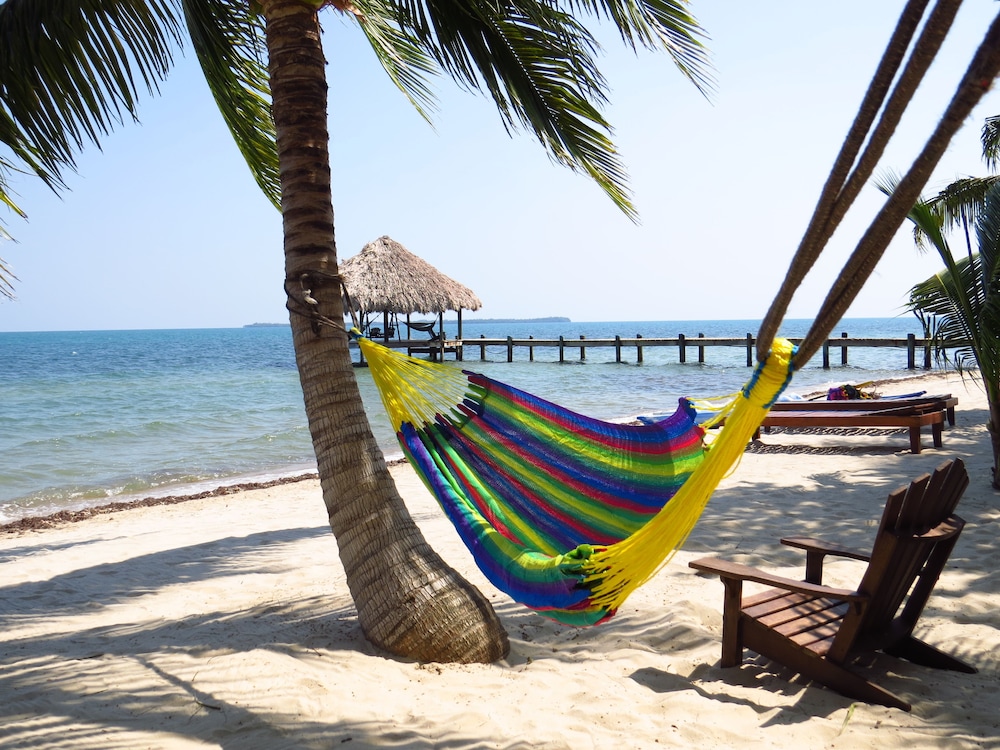 Maya Beach Hotel 52/82