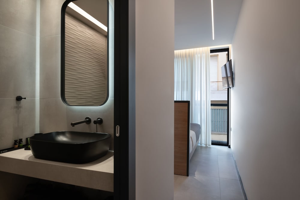 Nema Hotel Athens 30/34