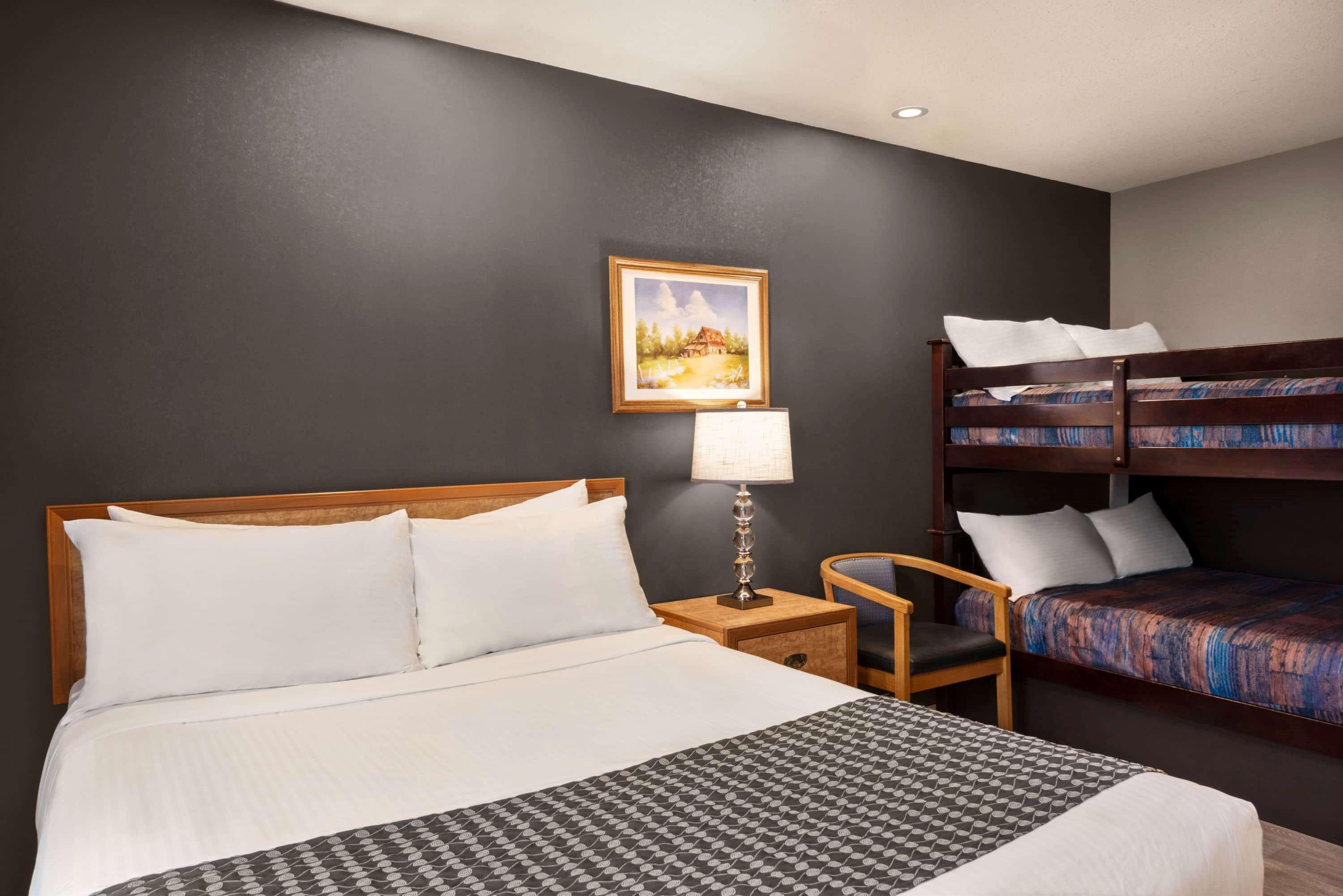Family, Bunk Beds, Queen Bed, Exterior Entrance