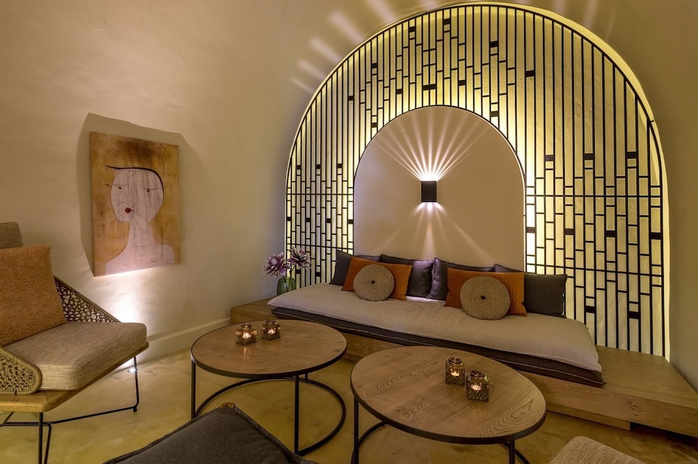 Contessa Boutique Hotel 4/65