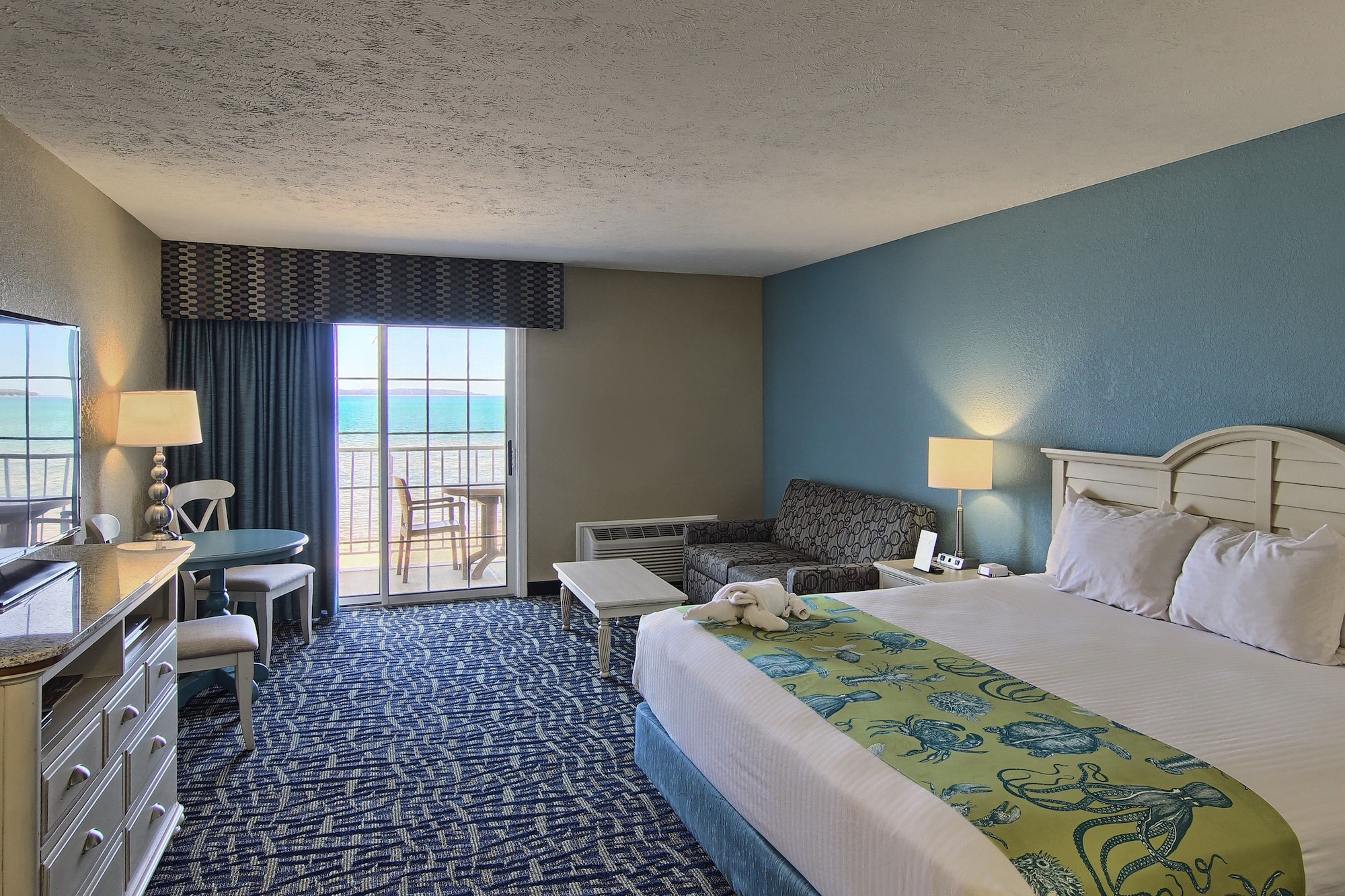 STANDARD, KING BED, BEACH VIEW, SOFA, HIGH FLOOR