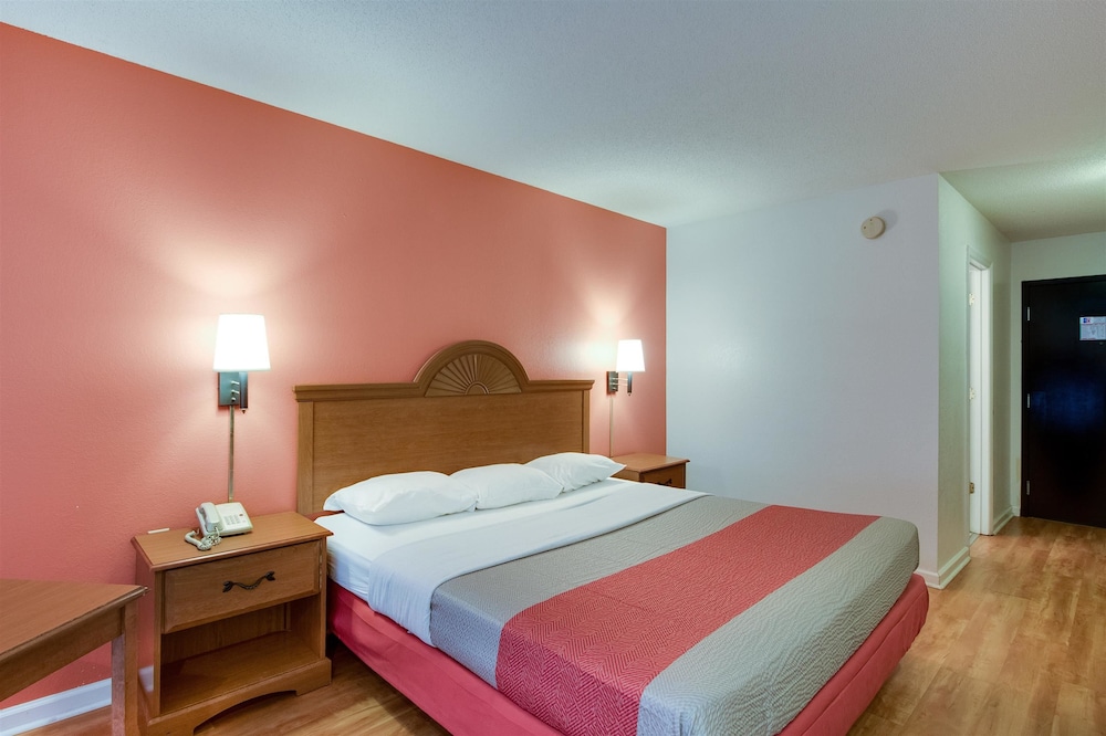 Motel6 Hinesville, GA 11/44