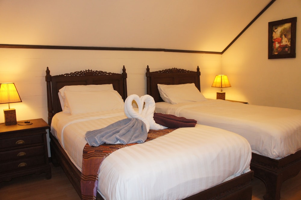 Phuket Gay Home Stay - Caters To Men 6/44